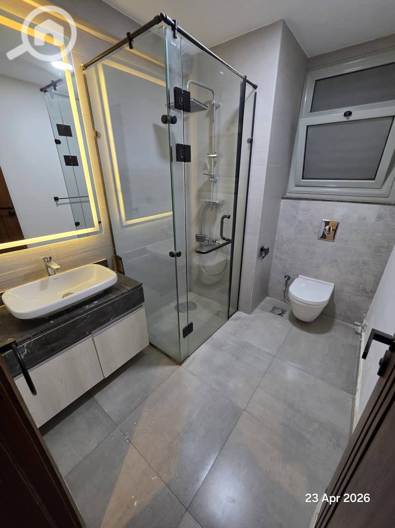 Luxury apartments for rent with ACs- kitchen cabinet - Widok 5