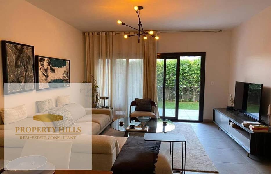 Next to Auc, a corner townhouse at an unbelievable price! Pay 853,000 down and receive it in the heart of New Cairo. - Widok 4