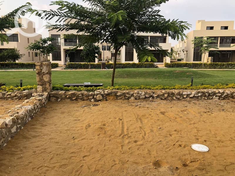 twin house for rent owest -prime location - Vista 4