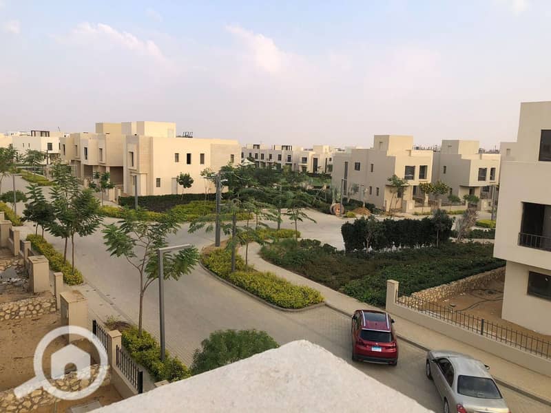 twin house for rent owest -prime location - Vista 5