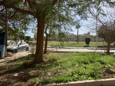 7 Bedroom Apartment for Sale in New Cairo, Cairo - البنفسج على حديقه (المالك مباشر)