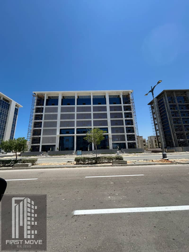 Chalet for Sale in New Alamein – Latin District Prime Location | Fully Finished Delivery Area: 137 sqm Available with Installments | Special Cash D - Widok 2