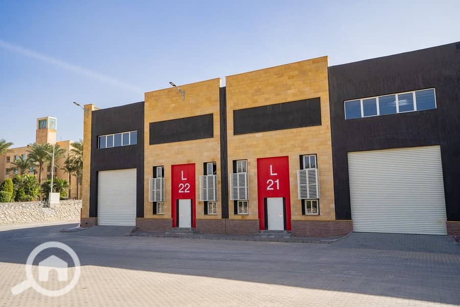 Service warehouse for rent in the industrial area - October Polaris. Price based on equipment. – pohled 2