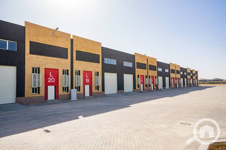 Service warehouse for rent in the industrial area - October Polaris. Price based on equipment. – pohled 3