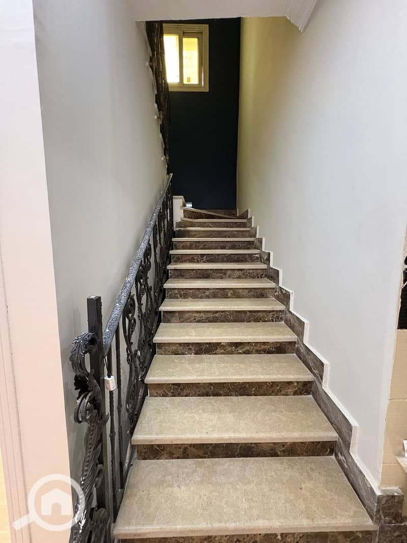 Duplex for rent residential with a private garden in Al Banafseg Villas, First Settlement - Ansicht 5