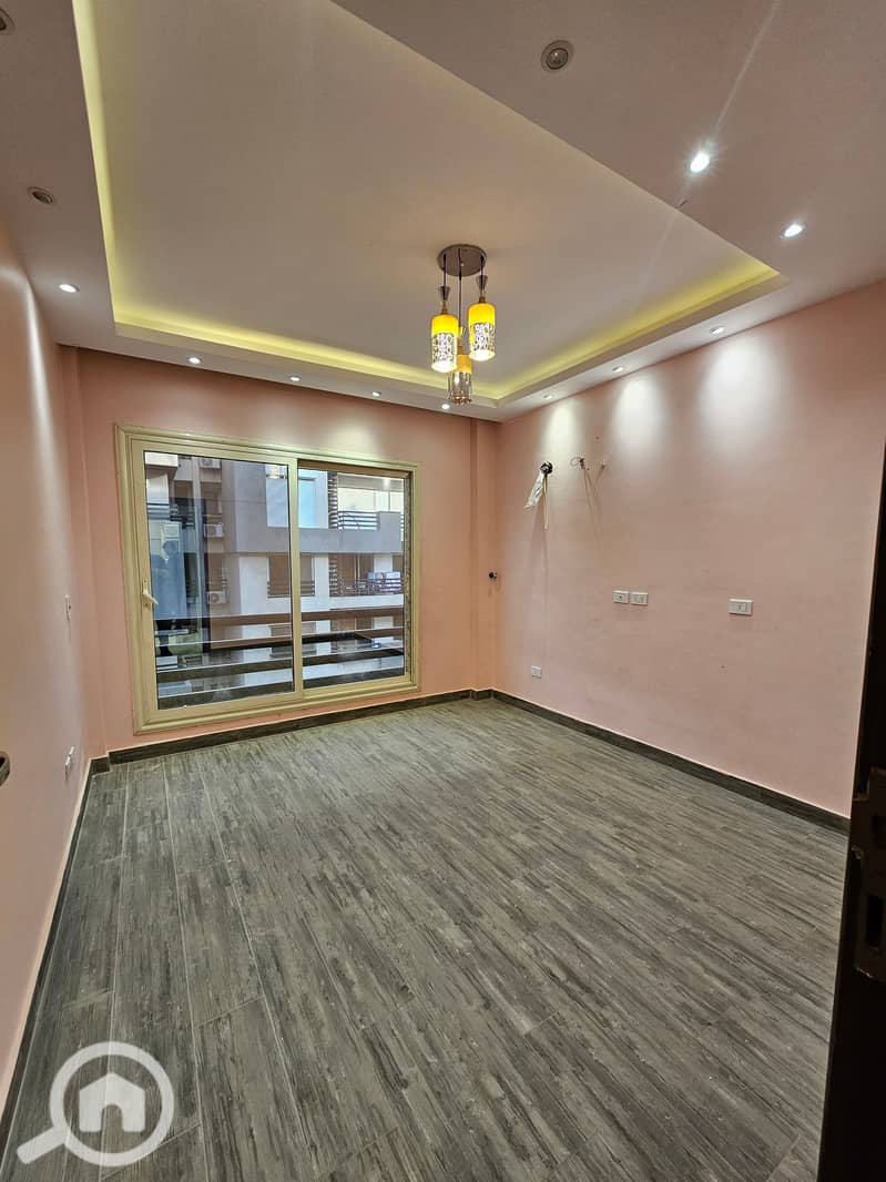 4 1000180129. jpg