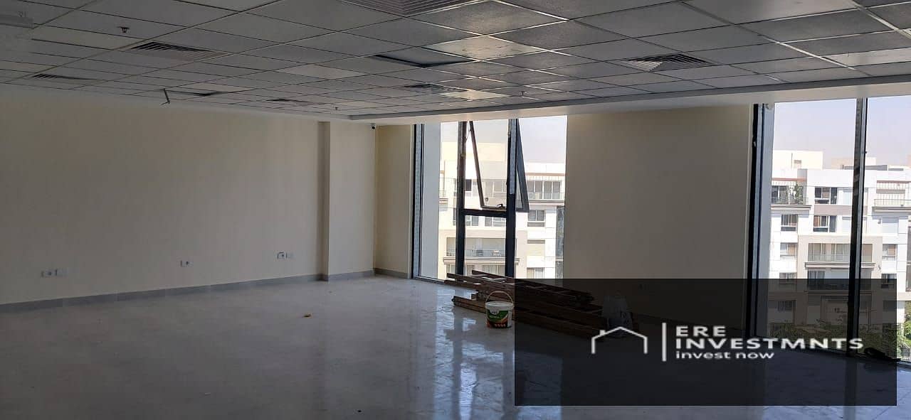 For rent at the lowest price: fully finished 138 sq m administrative office on the first floor in Hyde Park - ready for viewing – pohled 3