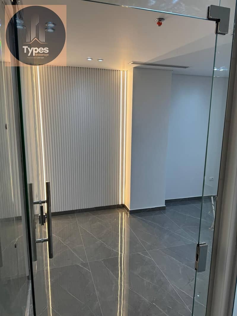 Medical center for rent in west gate mall October - Mehr