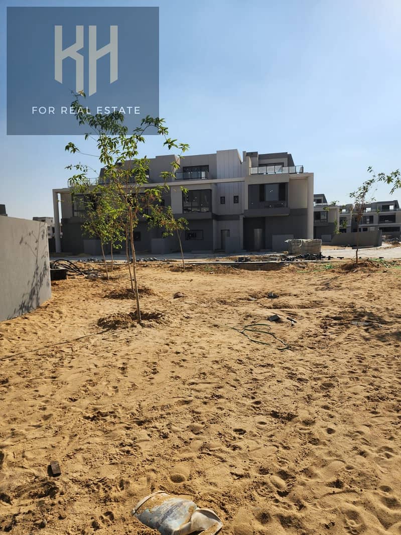 Townhouse for sale, corner unit, immediate delivery, in the first phase of Bloomfields Compound, Mostakbal City, next to Madinaty, Sarai and the New A - Ansicht 3
