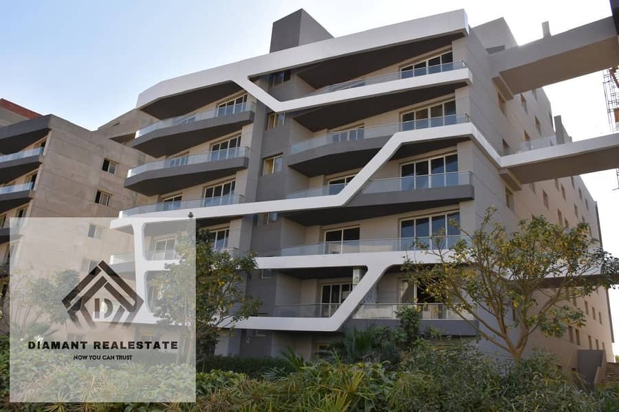 Apartment 3Bed Ready to move in heart of Mostakbal City with 50% discount and payment plans up to 10 years, next to Haptown and Bloomfields - Widok 2