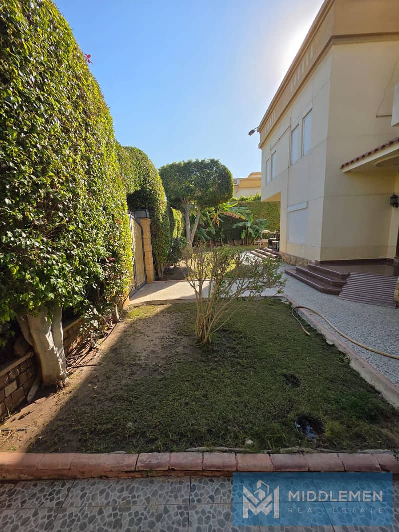 Villa Fully Finished under market Price in Rehab 1 New Cairo - Więcej