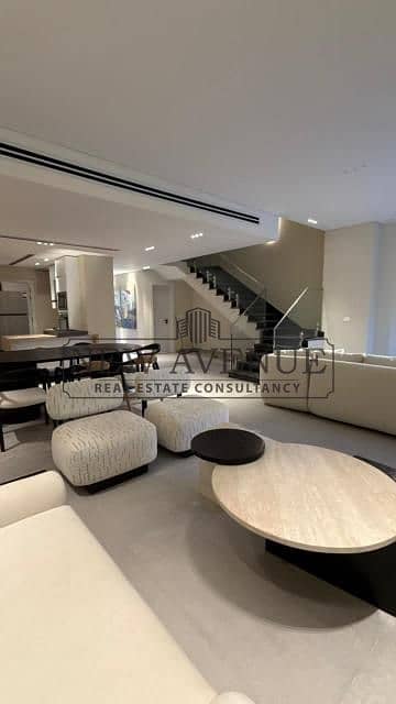 Fully Furnished 359m Villa in Mazarine | Private Pool, 5BR, Owner Finishing, Prime Lagoon & Landscape View, Total Price 45,000,000 EGP - Ansicht 4