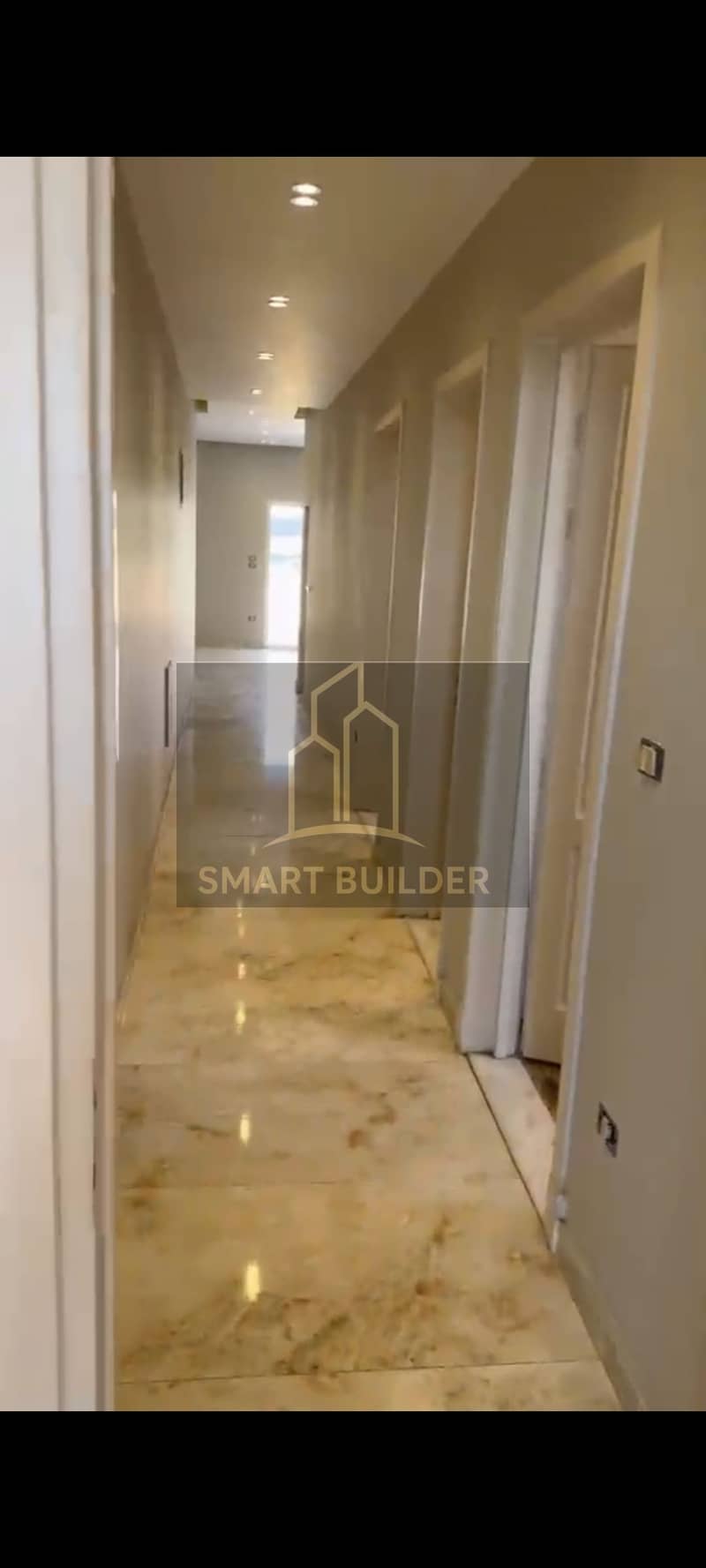 Roof half apartment for sale in Al-Banafsaj, Villas of the First Settlement, ultra-super-luxury finishing, elevator, fully reconciled, all services and facilities, excellent location near Gate 13 of Al-Rehab, villa entrance and elegant facade. - Widok 2