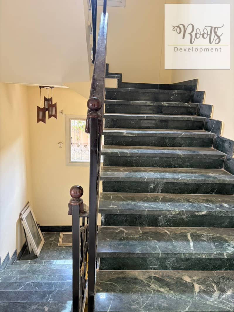 For Rent Standalone Villa With Garden ,Overlooking Landscape,Fully Finished ,in Royal City Compound, AlSheikh Zayed. - Widok 6