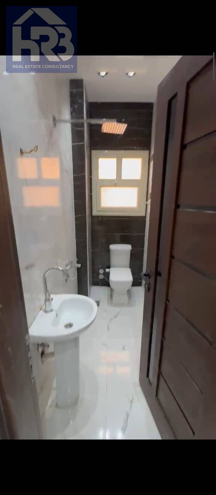 25 1000326940. jpg