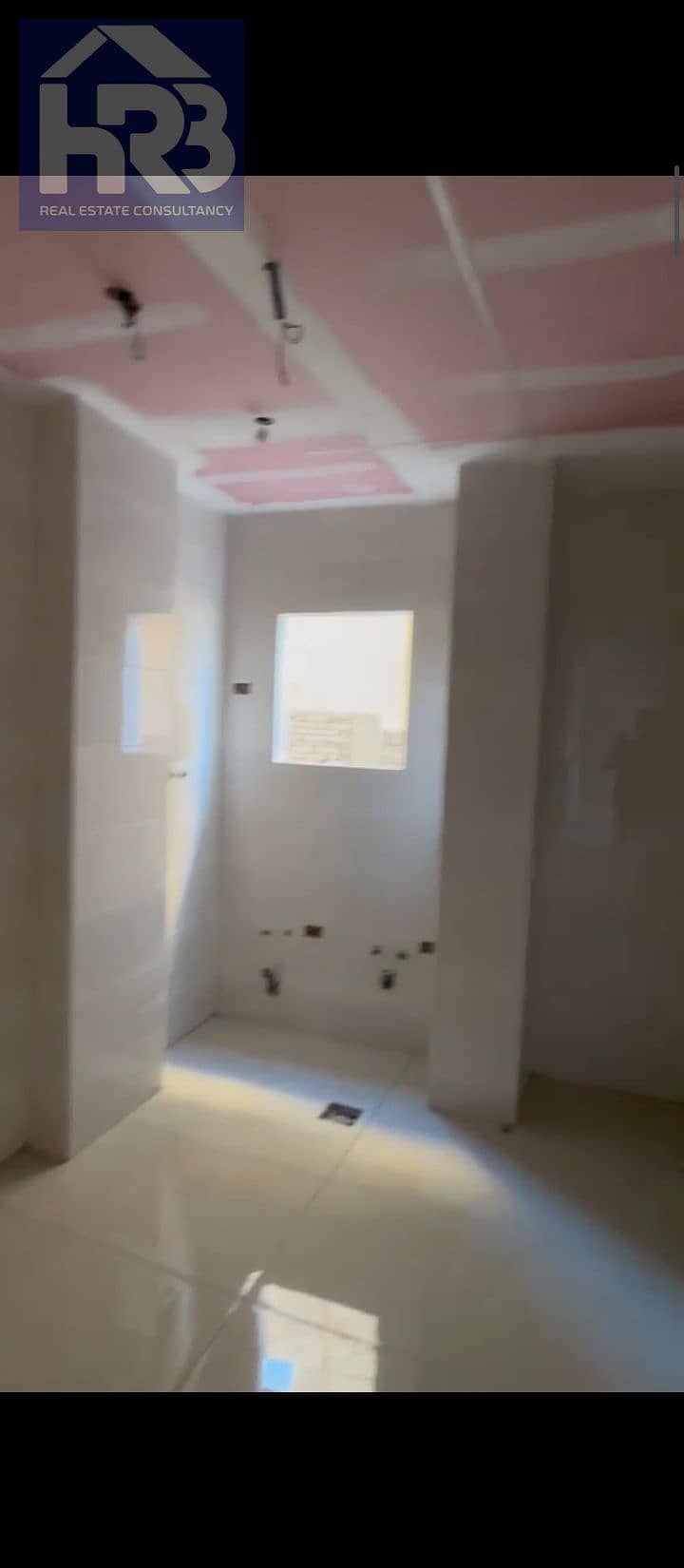 23 1000326832. jpg