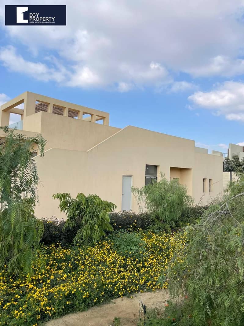Villa For Sale Fully Finished Prime Location Ready To Move In O West - 6th of October - Widok 2