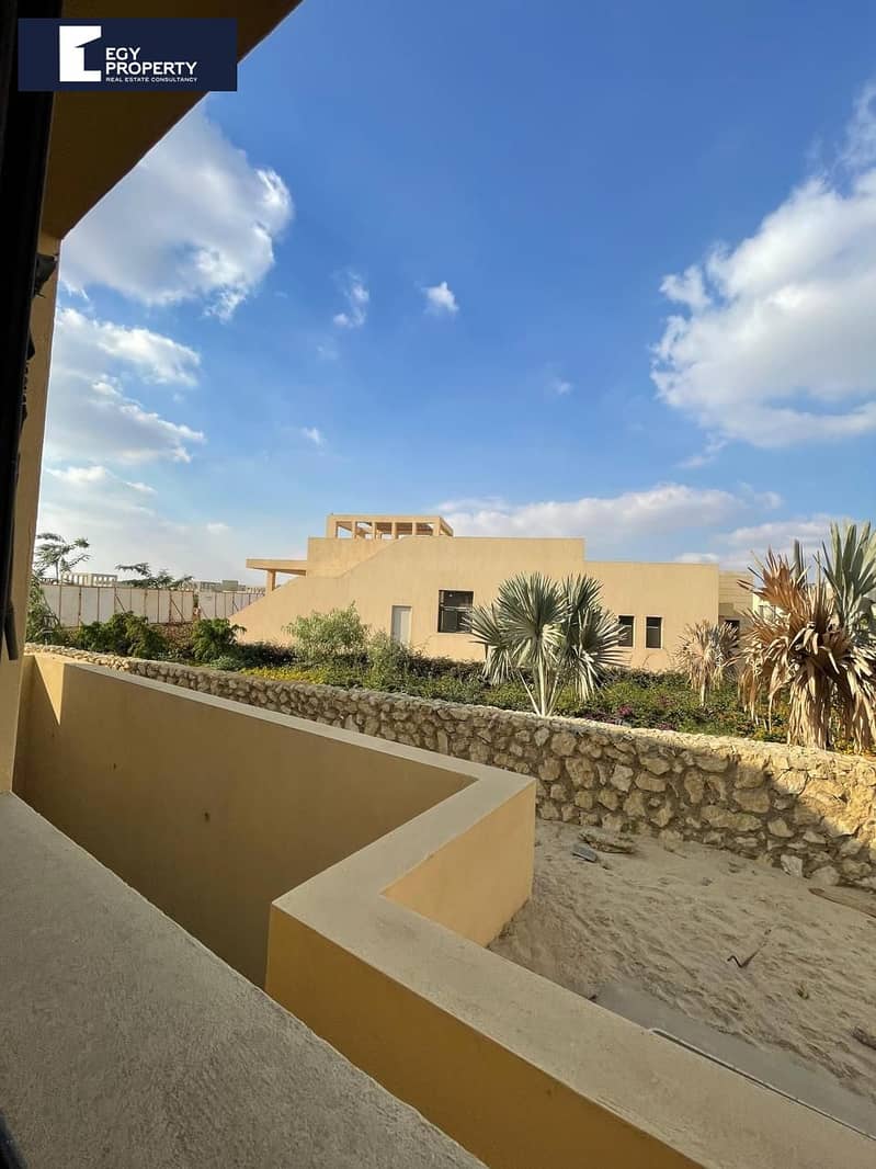 Villa For Sale Fully Finished Prime Location Ready To Move In O West - 6th of October - Widok 4