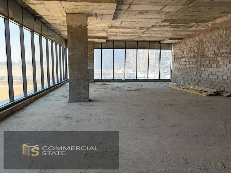 Office at Golden Gate 2300m for Rent -New Cairo - Widok 6