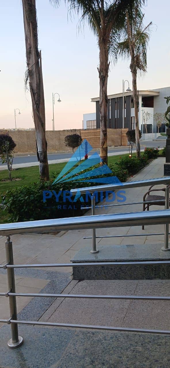 Luxury Furnished Apartment for Rent in Privado – Madinaty Experience premium living in one of Madinaty's most prestigious communities. - Widok 6