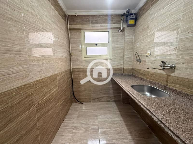 Apartment for sale in Kafr Abdo - Görünüm 6