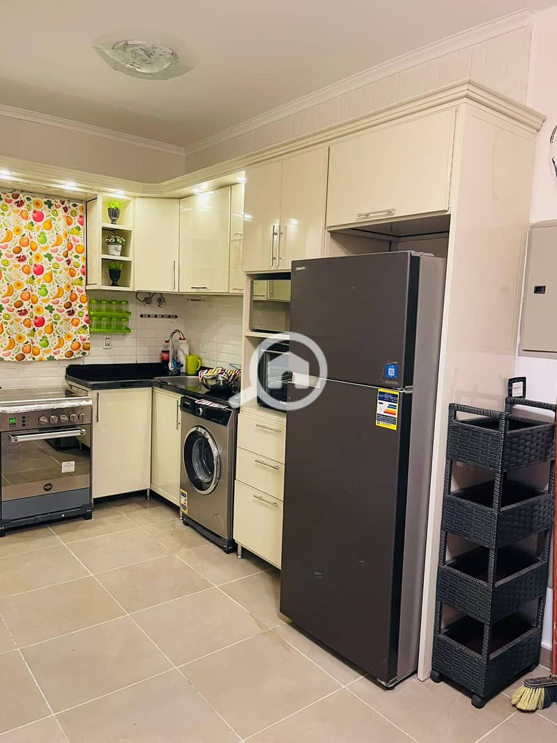 10 e7bd42ba-62ca-4b78-9ae8-882fc76e0d12. jpg