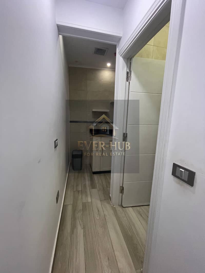 Office for Rent – Cargo Mall – Sheikh Zayed A prime office space for rent in Cargo Mall, located in a strategic and vibrant area of Sheikh Zayed - Mehr