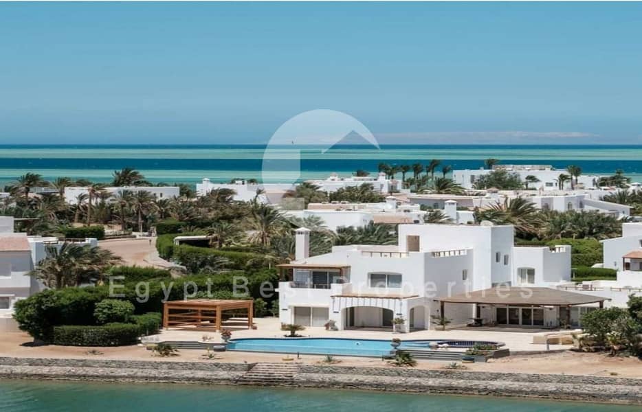 Direct Sea View Chalet Finished with Garden For Sale By Hassan Allam in Gouna Red Sea - Widok 6