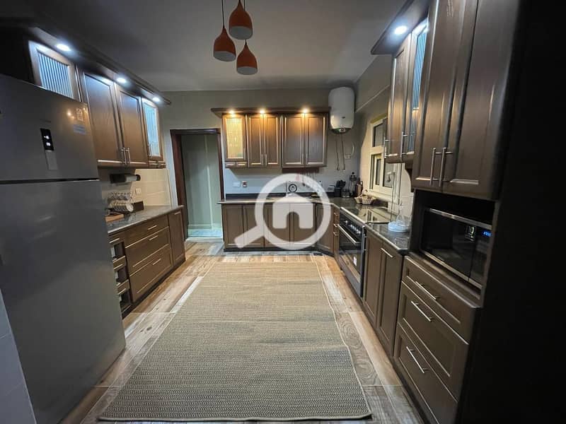 *Duplex 410m Shorouk 9th District behind Green Hills, private entrance + 110m garden, 3 master bedrooms, super lux finishing. Prime investment & luxur - Mehr