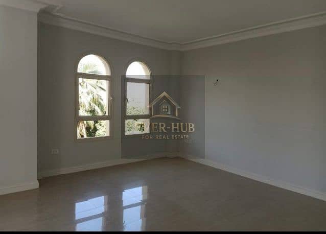 Twin House for Rent – Greens Compound – Sheikh Zayed A premium twin house for rent in Greens Compound with a private garden and a prime location - Więcej
