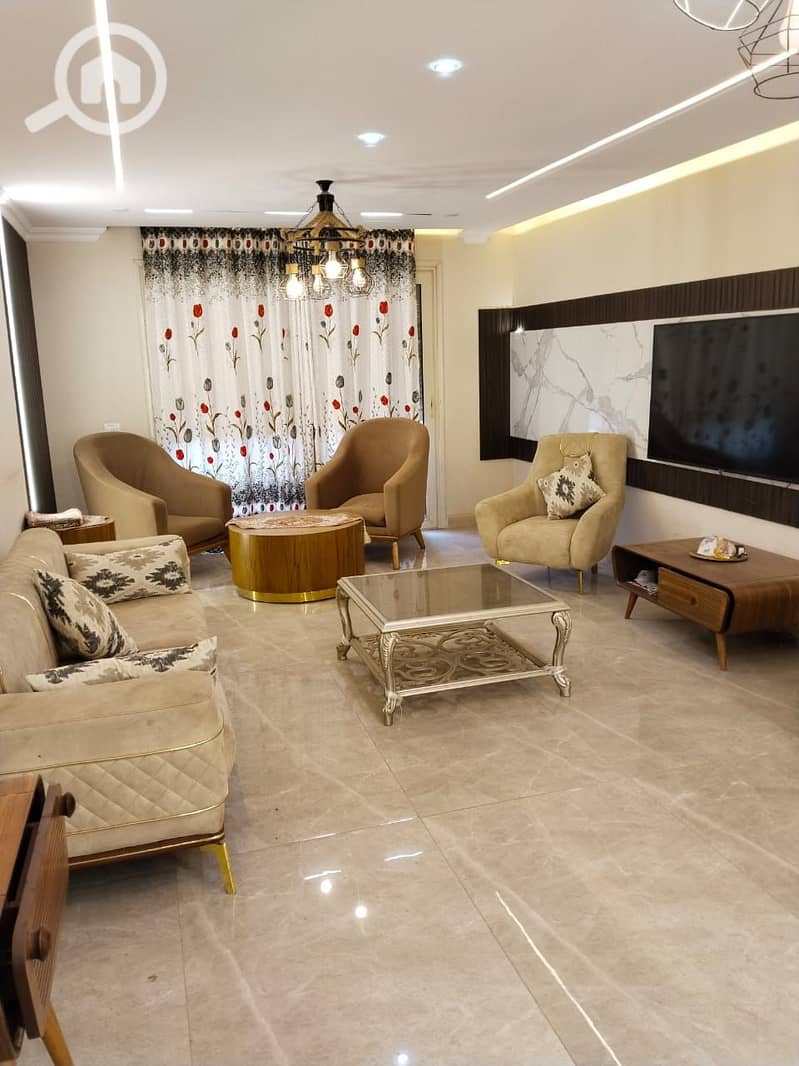 Luxury Standalone Villa for Sale Fully Furnished in Bellagio Compound – 900 SQM with Private Pool, Elevator & Smart Home System in Prime New Cairo - Pohľad 5