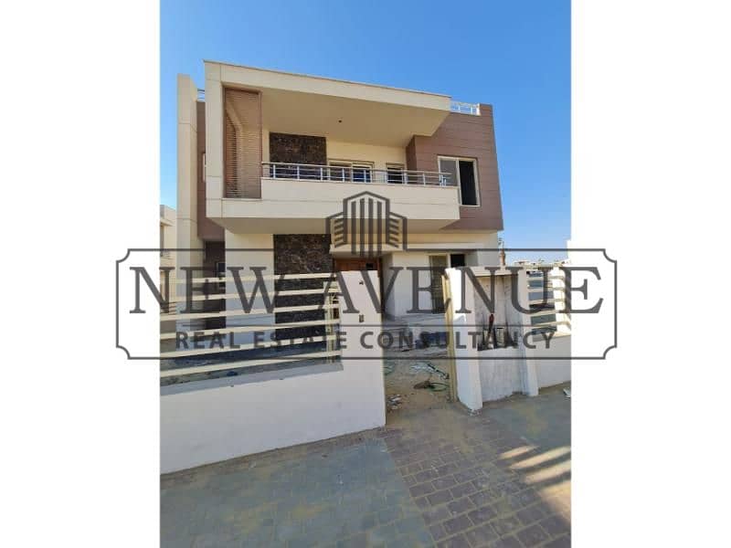 Luxury Corner Standalone Villa 5 Bedrooms 3 Master Bedrooms 2 Living Rooms 477m Land Semi Finished Prime Location - Widok 6