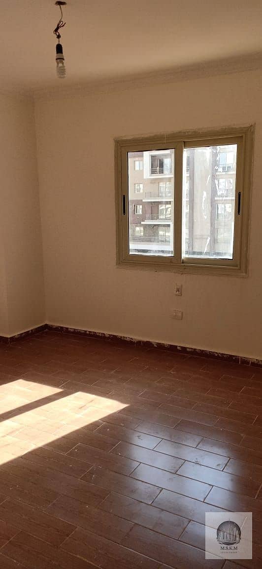Apartment for sale in Dar Misr Al Andalus, ground floor, 130 sq m, 3 bedrooms and 1 bathroom, modern finishing at a special price - Mehr