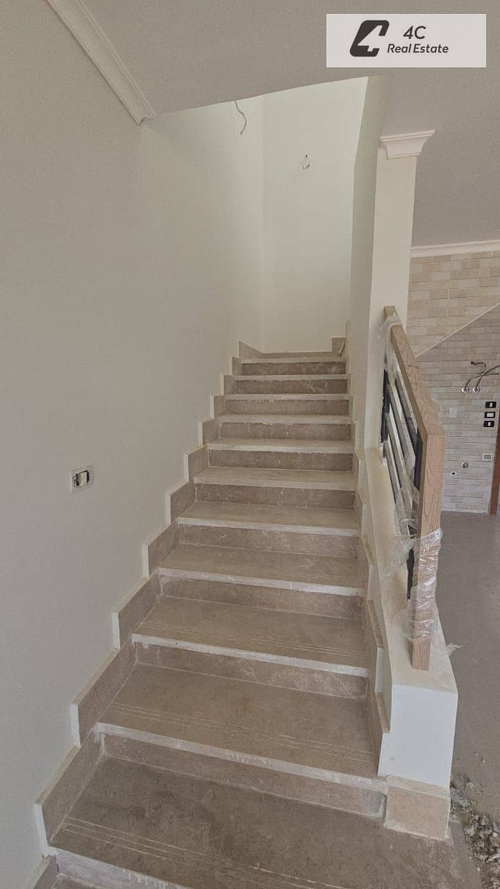 Penthouse Chalet for sale at the lowest price ready to move very prime location sea view in Gaia North Coast - Ansicht 6