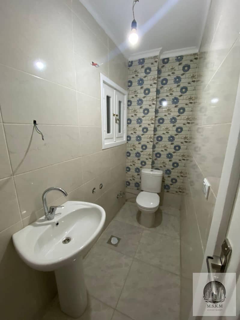 Apartment for sale in the First District, near South 90th Street, 220 square meters, 4 bedrooms, super deluxe finishing - Mehr