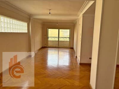 4 Bedroom Flat for Rent in Kafr Abdo, Alexandria - 725034195_122145432111084545_3362065103386419934_n. jpg 4 Bedroom Flat for Rent in Kafr Abdo, Alexandria - 725034195_122145432111084545_3362065103386419934_n. jpg