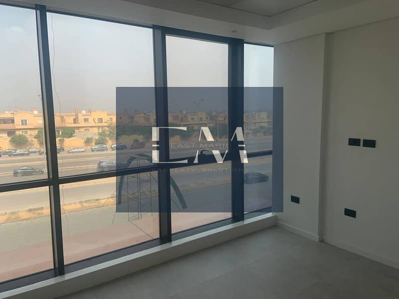 Clinic for Rent with Air Cs in Golden Square - Widok 2