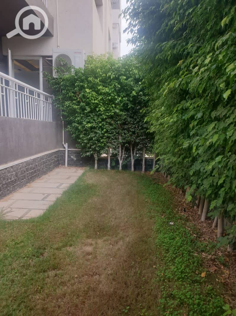 Ground floor apartment with a wide garden view for sale in B10, featuring super luxurious finishes. – pohled 4