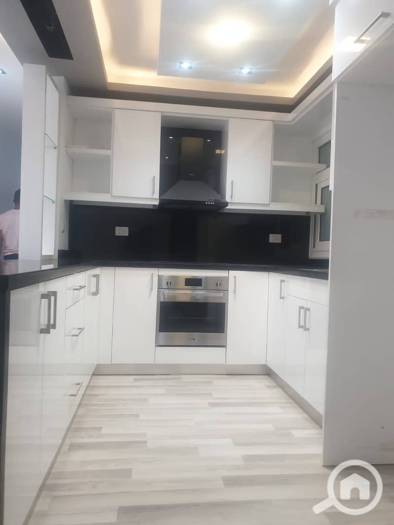 Ground floor apartment with a wide garden view for sale in B10, featuring super luxurious finishes. – pohled 6