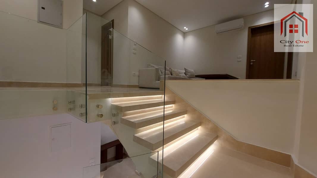 Ultra high modern and new apartment duplex for rent in west golf - Mehr