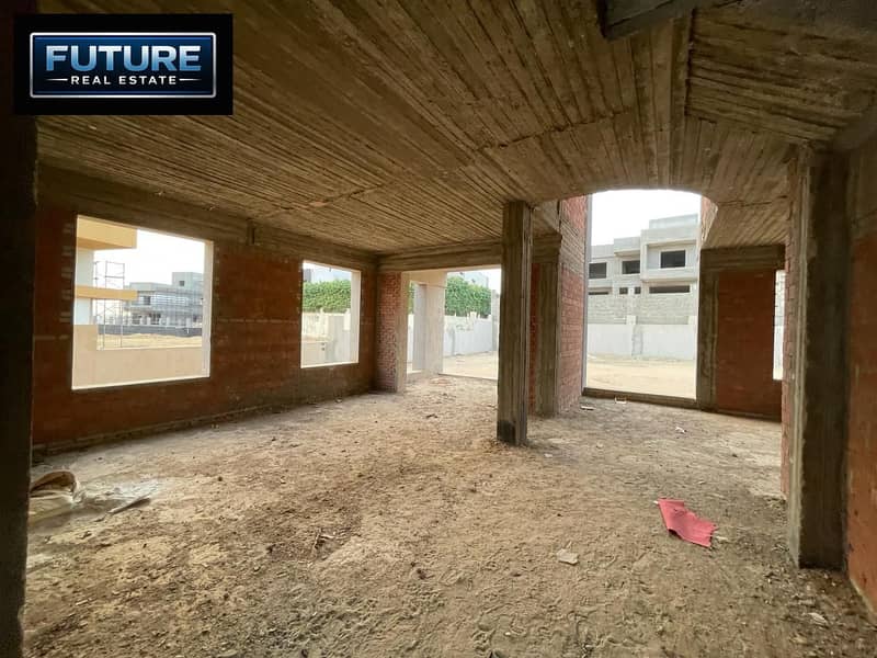 Villa 711 m in Grand Heights Sheikh Zayed October - Mehr