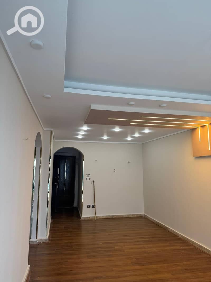 Apartment for rent in Camp Shizar directly on the beach, 135 m, super lux - Mehr