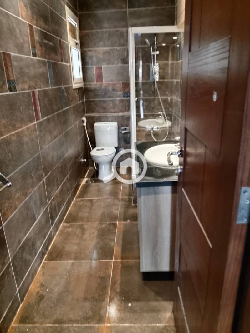 Penthouse for rent 4 rooms in Green 3 compound in Sheikh Zayed 3 bathrooms reception kitchen and air conditioners private roof - Widok 4