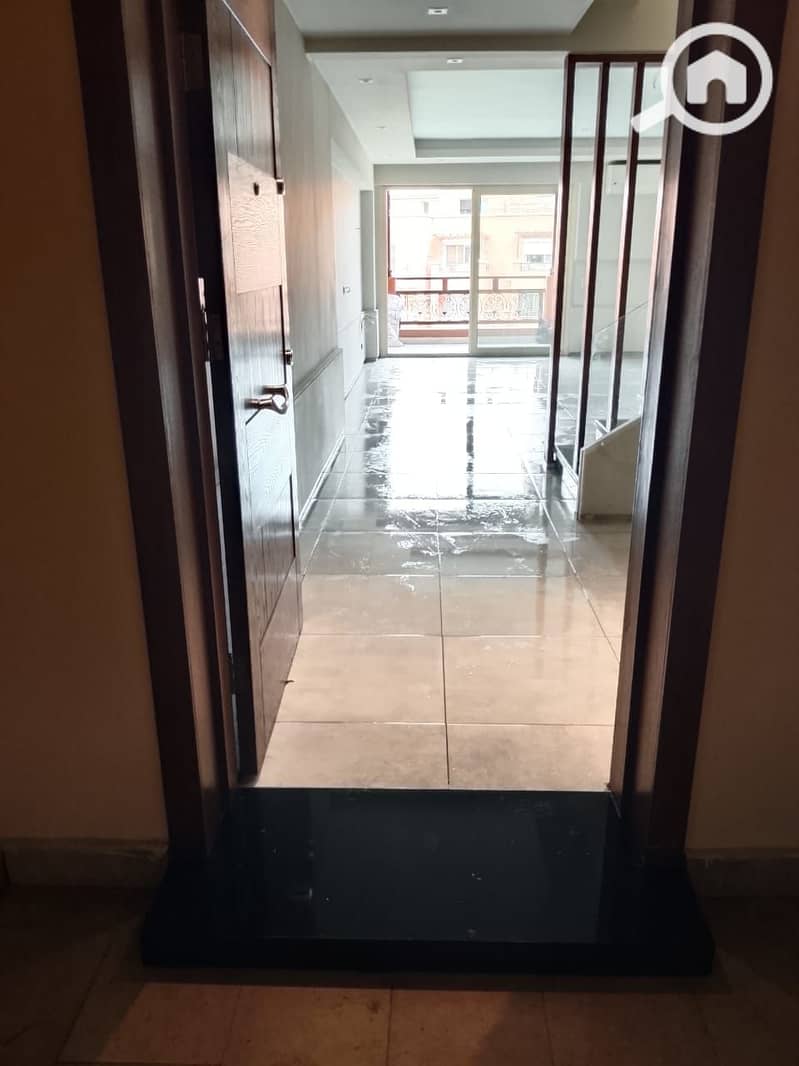 Penthouse for rent 4 rooms in Green 3 compound in Sheikh Zayed 3 bathrooms reception kitchen and air conditioners private roof - Widok 5