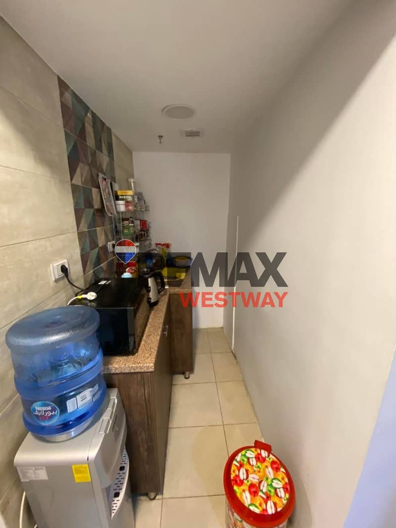 Office for rent in Polygon بيفرلي هيلز الشيخ زايد - Ansicht 4