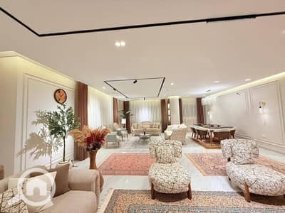 4 Bedroom Flat for Sale in 6th of October, Giza - IMG-20260617-WA0040. jpg