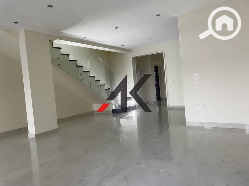 Prime Location Finished i Villa Roof For Rent in Mountain View Hyde Park - New Cairo – pohled 3