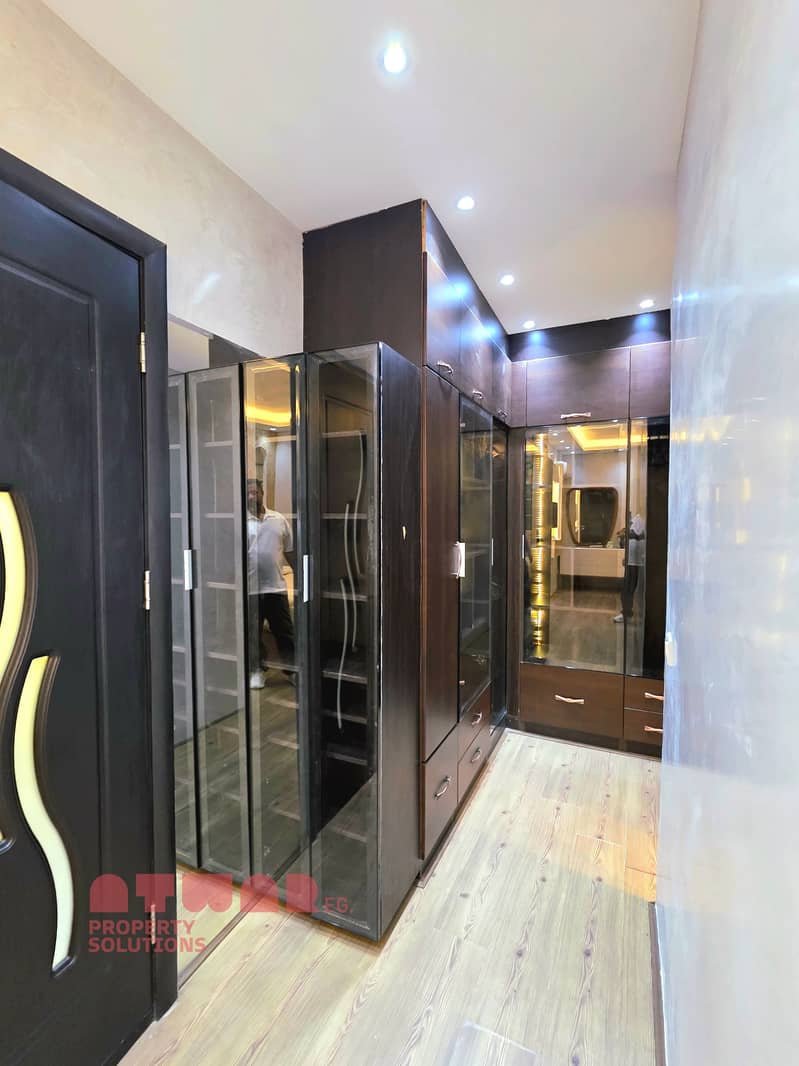 8 22330. jpg