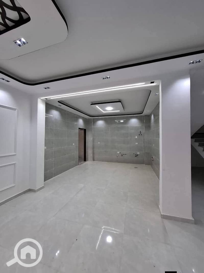 A stunning villa for sale in King Mariout with a very excellent location - Mehr