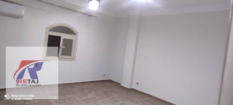 Apartment for sale in Al Yasmin 1 – First Settlement | 220 sq m | Corner unit with a clear sea view | Prime location – pohled 5
